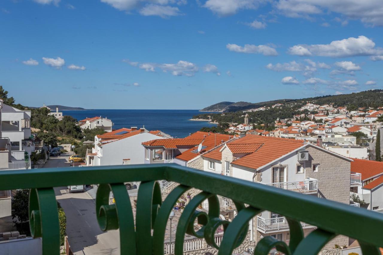 Apartments Marija Bibic Hvar Town Luaran gambar