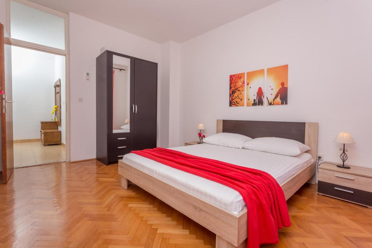 Apartments Marija Bibic Hvar Town Luaran gambar