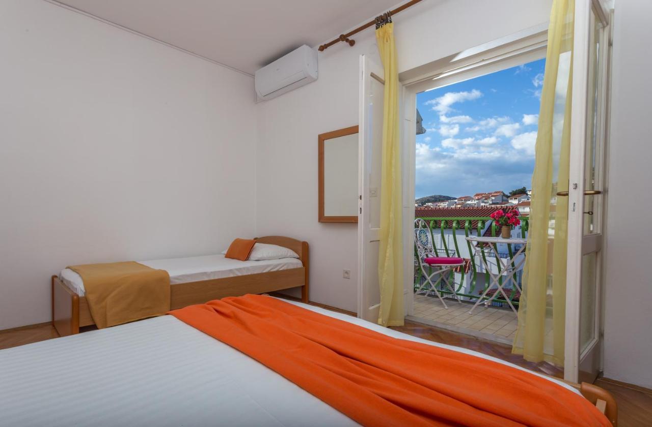 Apartments Marija Bibic Hvar Town Luaran gambar