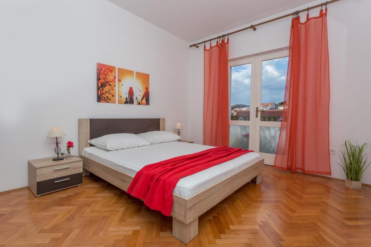 Apartments Marija Bibic Hvar Town Luaran gambar